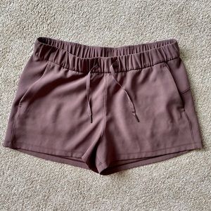 LULULEMON SIZE 12 ‘on the fly’ shorts